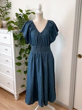 GAP | Denim Smock Midi Dress size Medium